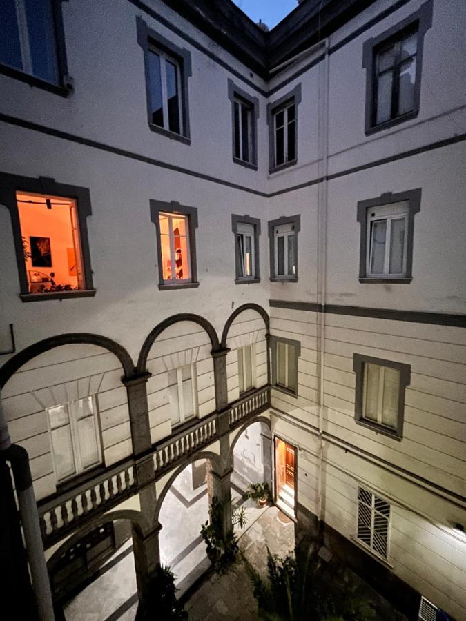 ホテル Palazzo Il Convento ナポリ エクステリア 写真
